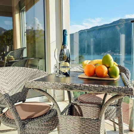 Ily Apartment With Sea View Kotor Eksteriør bilde