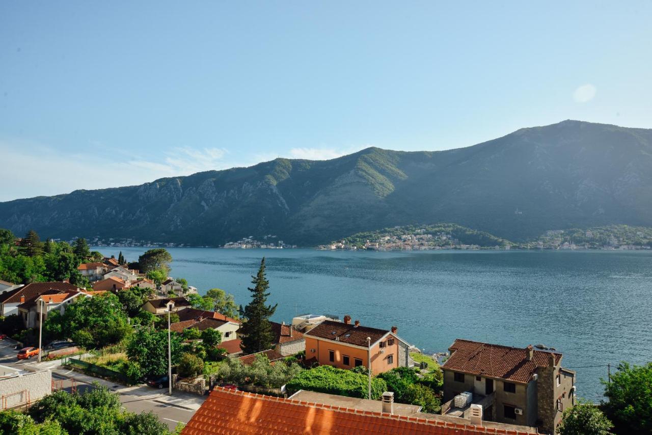 Ily Apartment With Sea View Kotor Eksteriør bilde