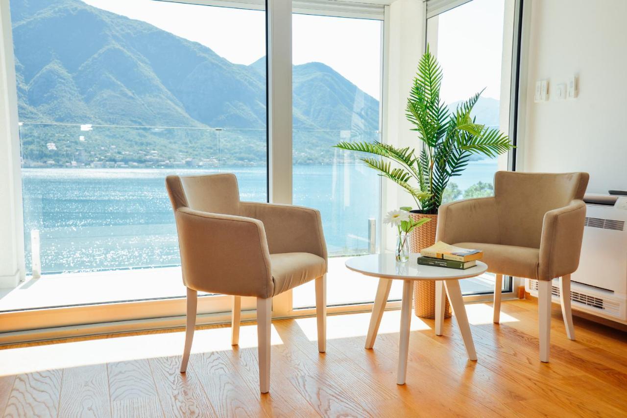 Ily Apartment With Sea View Kotor Eksteriør bilde